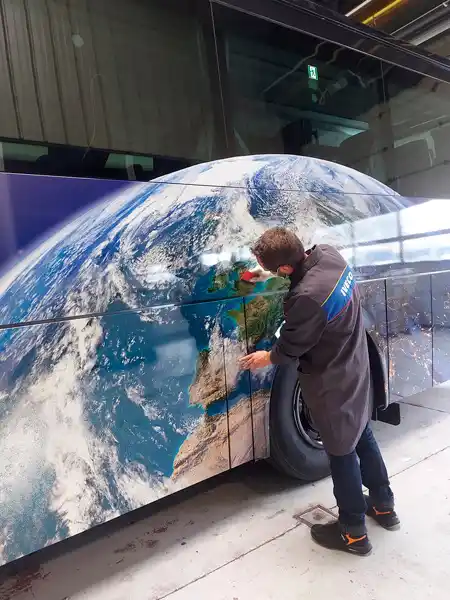 Exemple de décoration (Covering) sur un bus