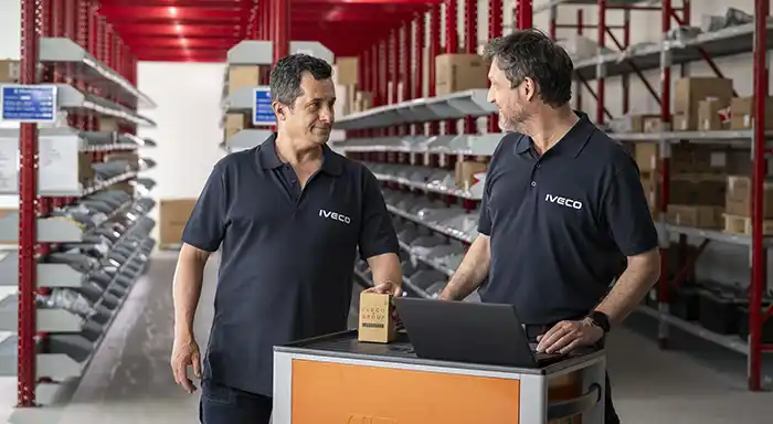 Magasiniers et conseillers technique