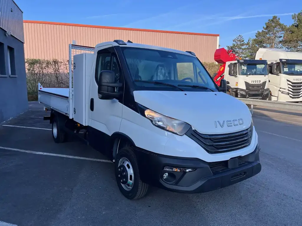 Véhicule neuf - Iveco Daily 35C16 - Benne Coffre - MY2024
