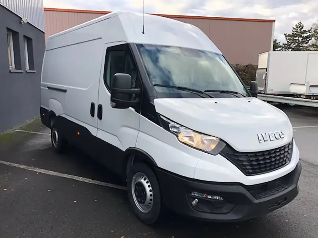 Véhicule neuf - Iveco Daily 35S18V12