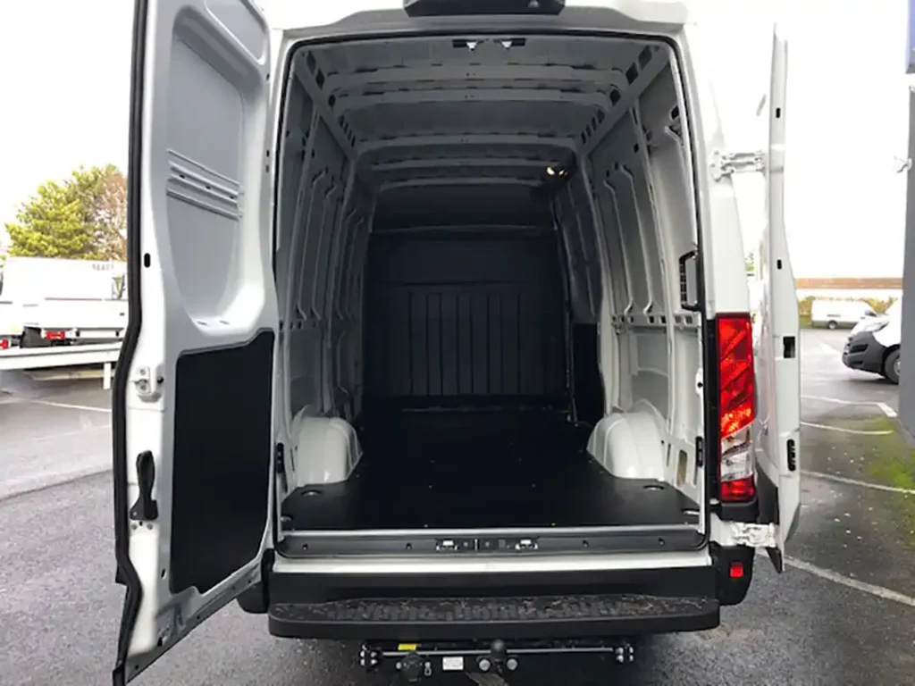 Véhicule neuf - Iveco Daily 35S18V12